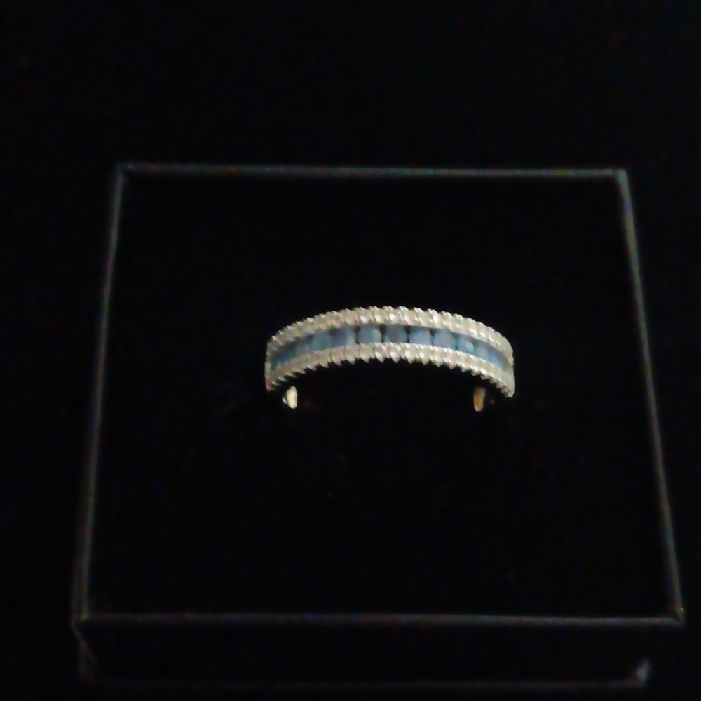 3mmSaphire Ceylon Genuine Channel Set Adorned With Genuine White Saphires NEW - Picture 7 of 8